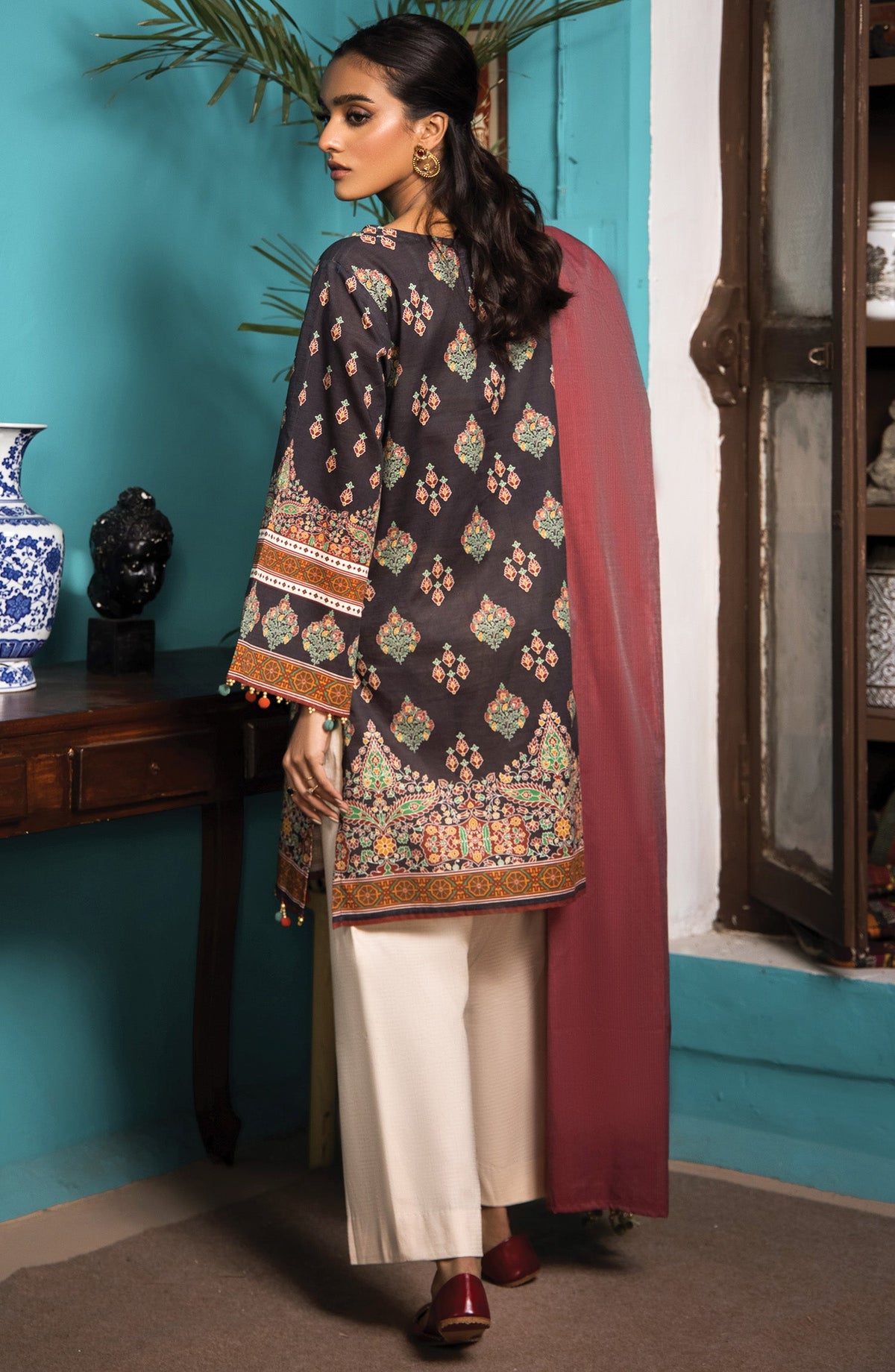 Orient - Unstitched 2 Piece Printed Khaddar Shirt and Yarn Dyed Dupatta