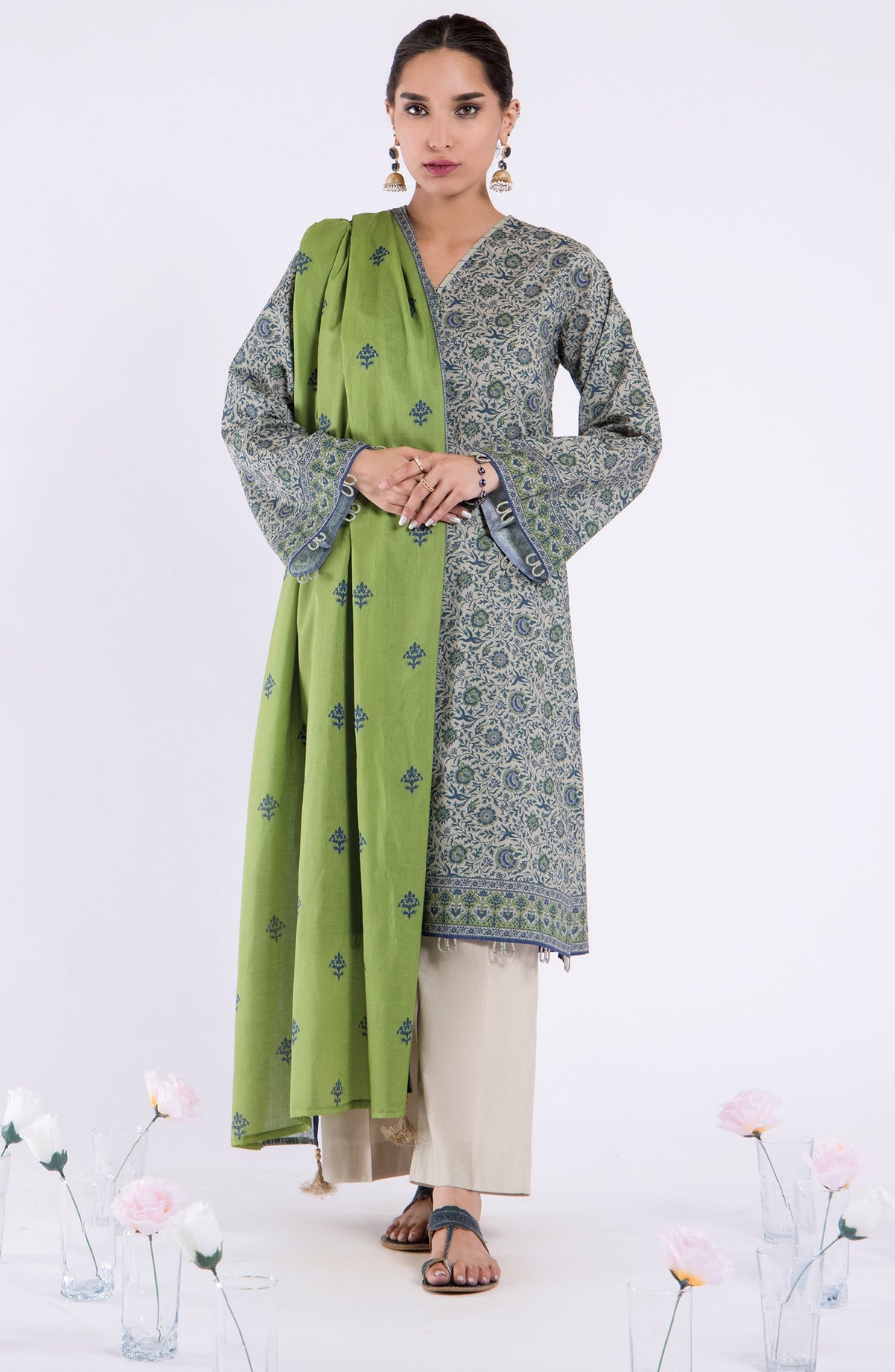 Orient - Unstitched 3 Piece Printed Lawn Shirt , Cambric Pant and Lawn Dupatta