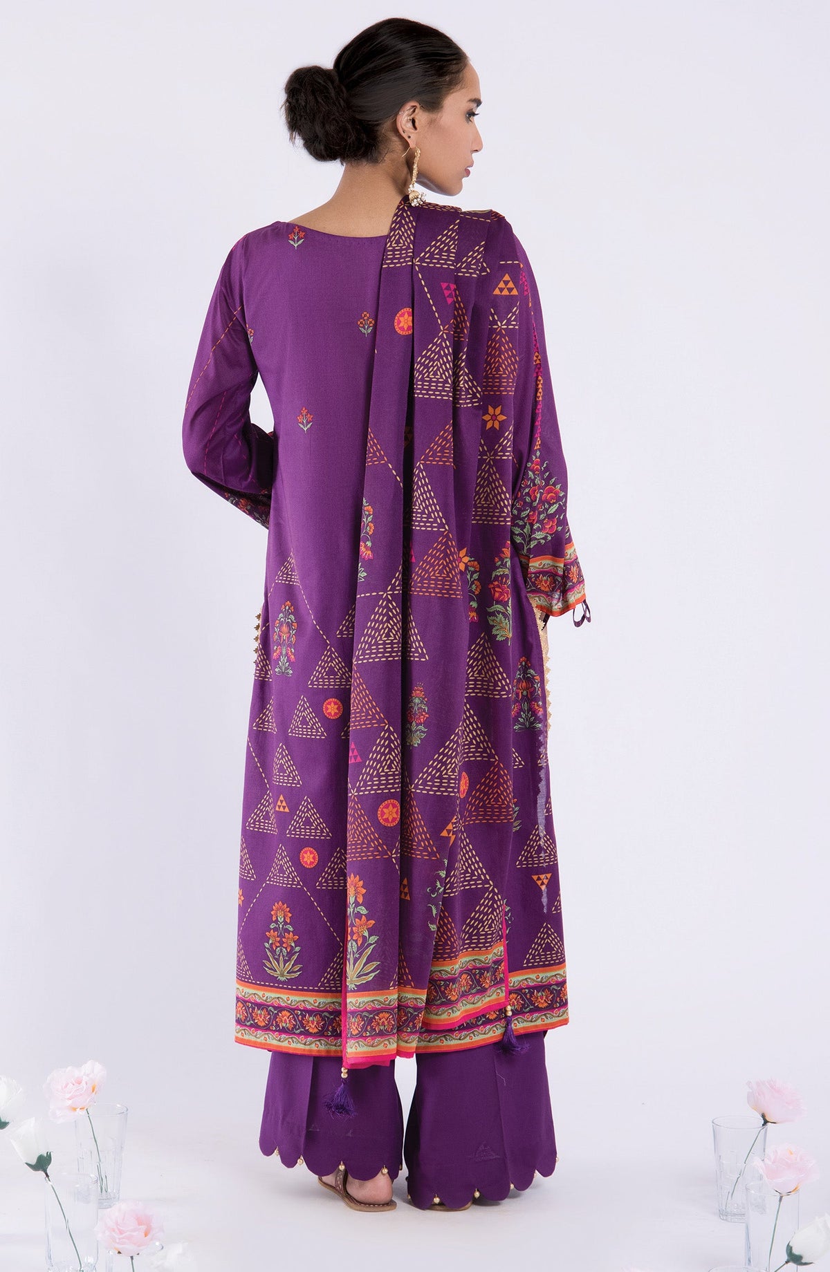 Orient - Unstitched 3 Piece Embroidered Lawn Shirt , Cambric Pant and Lawn Dupatta