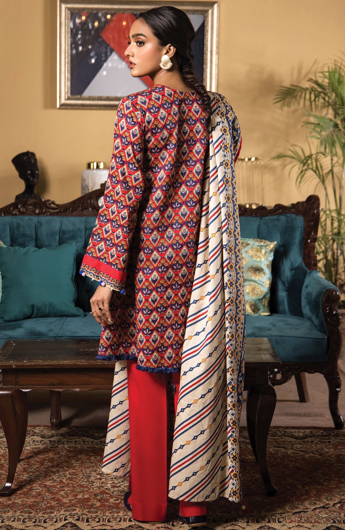 Orient - Unstitched 3 Piece Printed Cottel Shirt , Cottel Pant and Cottel Dupatta
