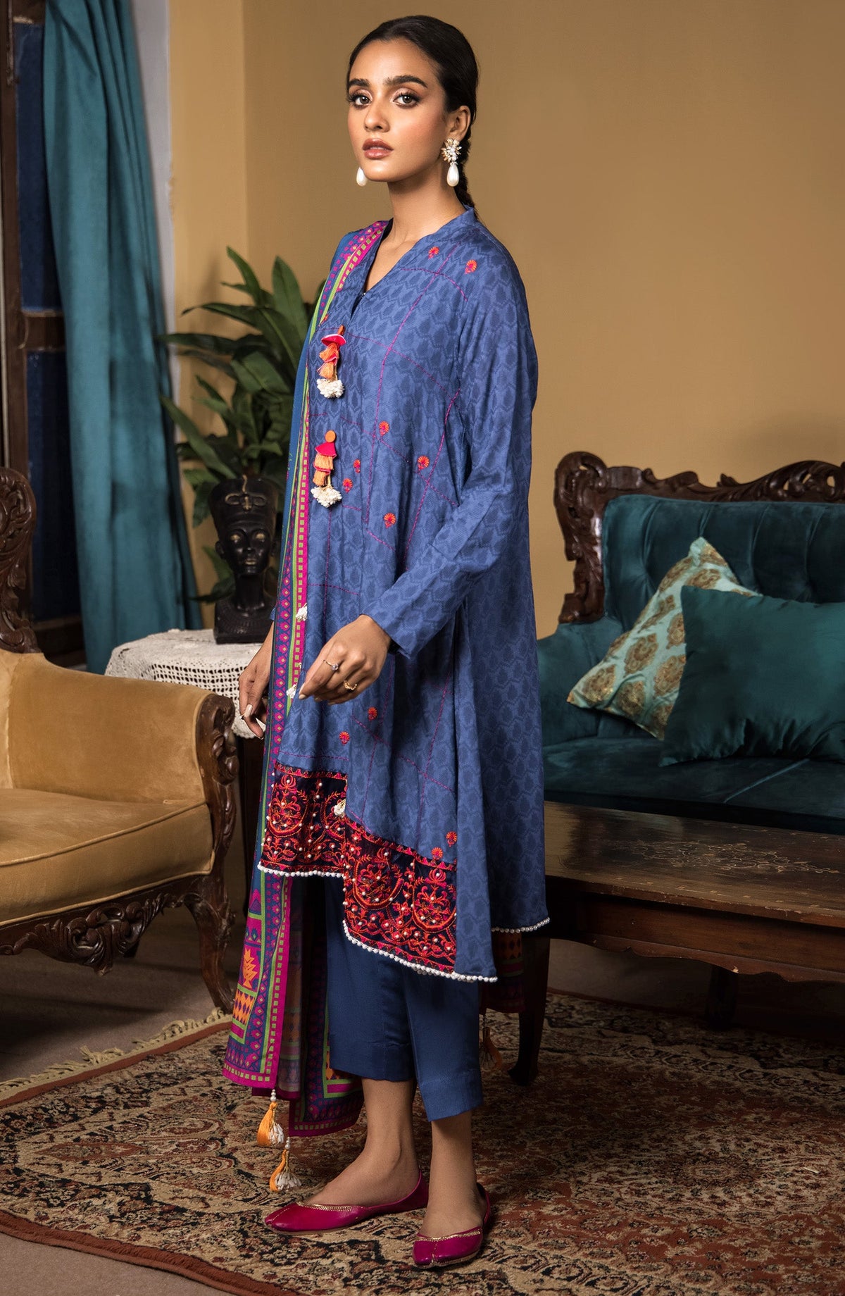 Orient - Unstitched 3 Piece Embroidered Linen Shirt , Linen Pant and Linen Dupatta