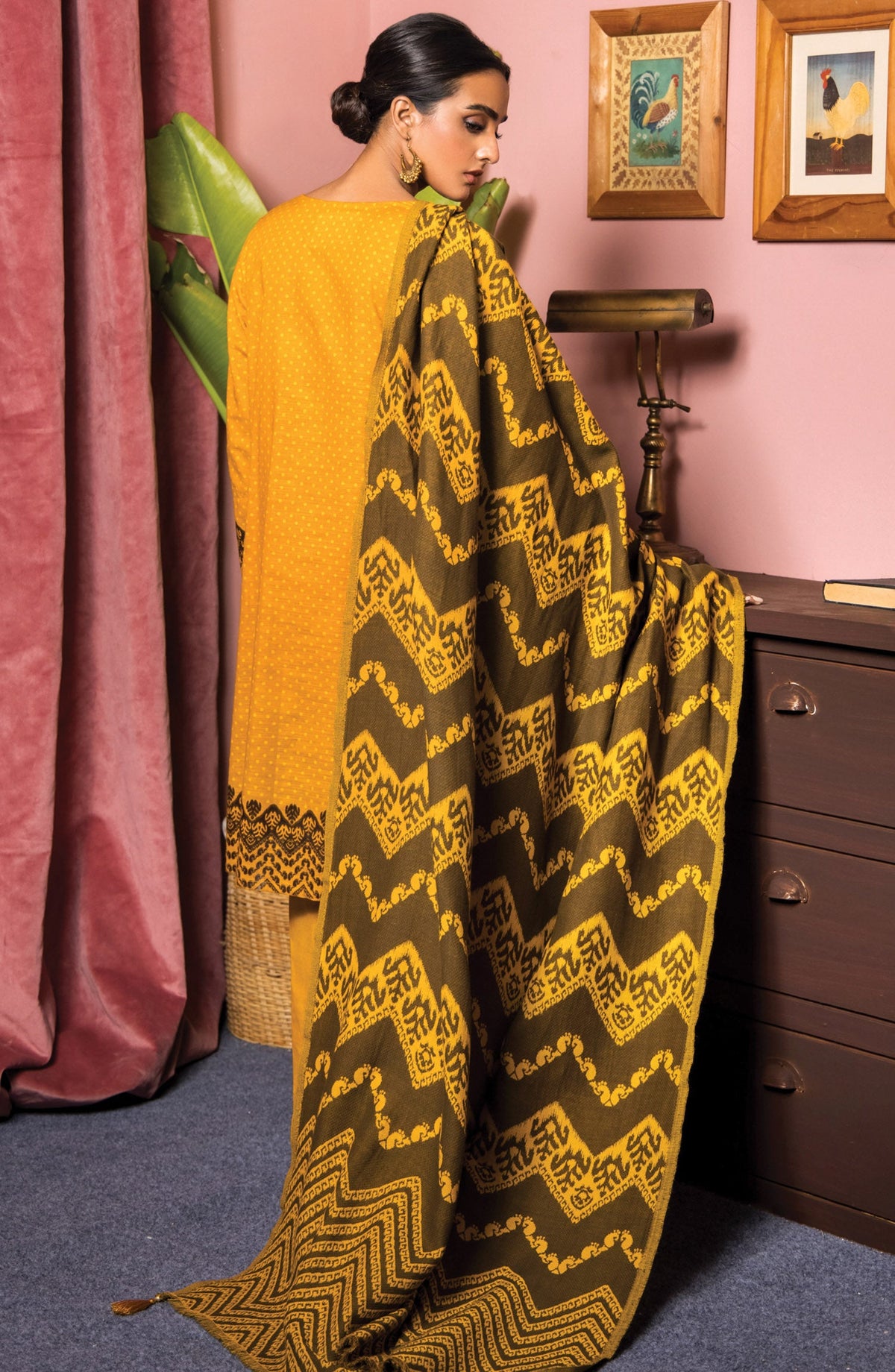 Orient - Unstitched 3 Piece Embroidered Khaddar Shirt , Khaddar Pant and JACQUARD Dupatta