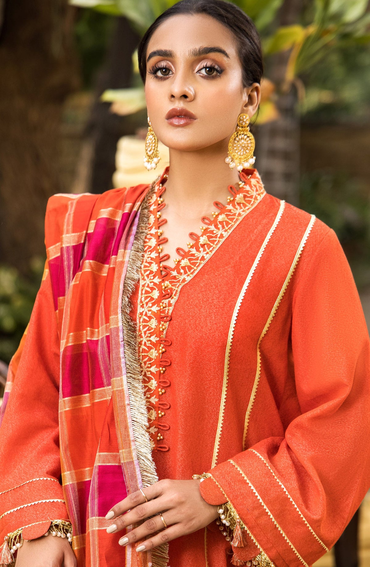 Orient - Unstitched 3 Piece Embroidered Karandi Shirt , Karandi Pant and Yarn Dyed Dupatta
