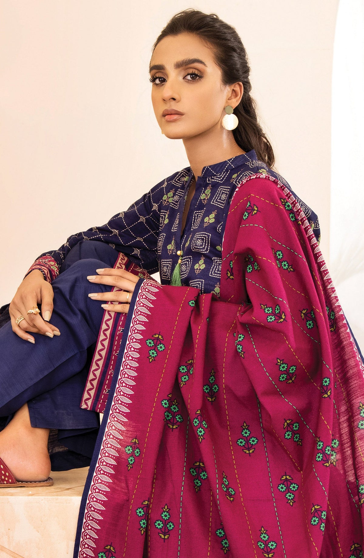 Orient - Unstitched 3 Piece Printed Khaddar Shirt, Pant and Khaddar Shawl Dupatta