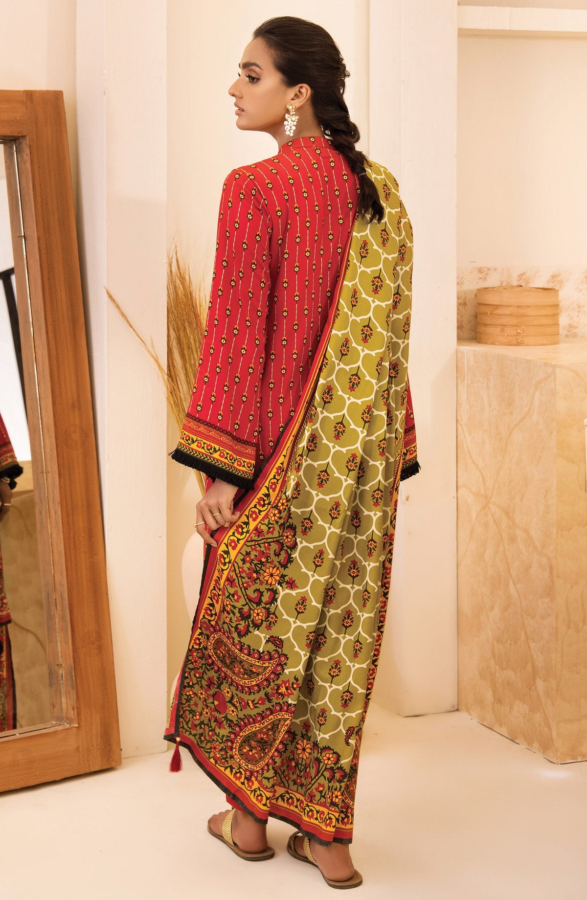 Orient - Unstitched 3 Piece Printed Linen Shirt , Pant and Linen Shawl Dupatta