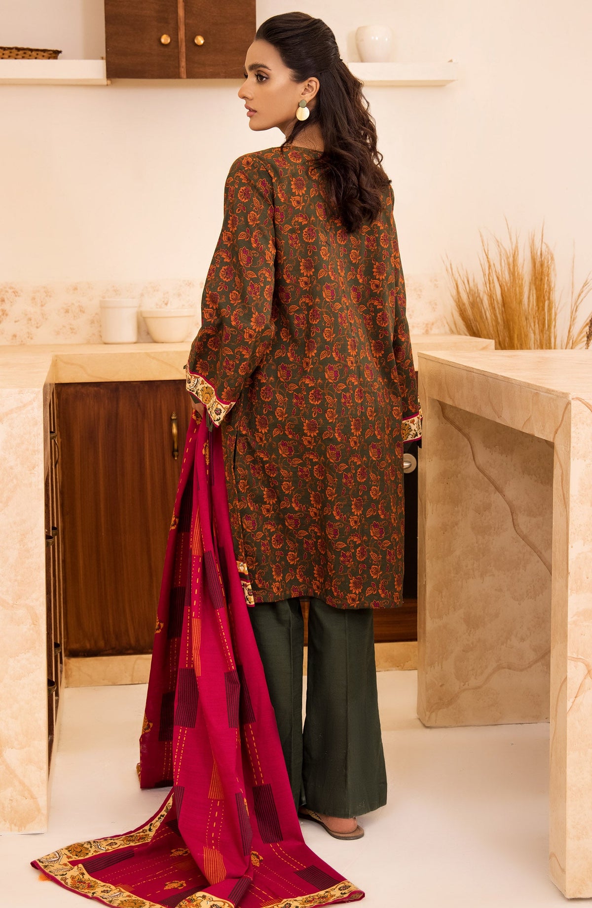 Orient - Unstitched 3 Piece Printed Khaddar Shirt, Pant and Khaddar Shawl Dupatta