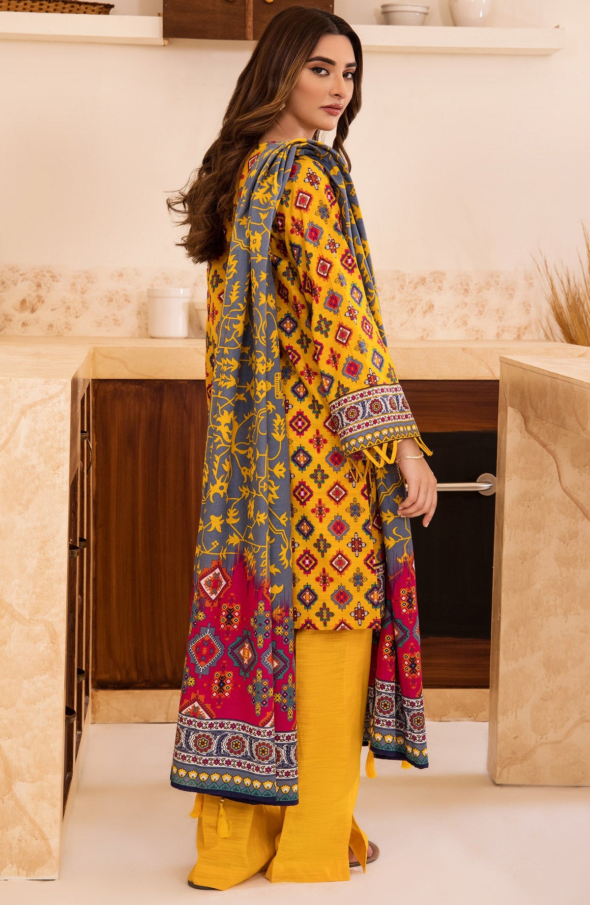Orient - Unstitched 3 Piece Printed Khaddar Shirt, Pant and Khaddar Shawl Dupatta