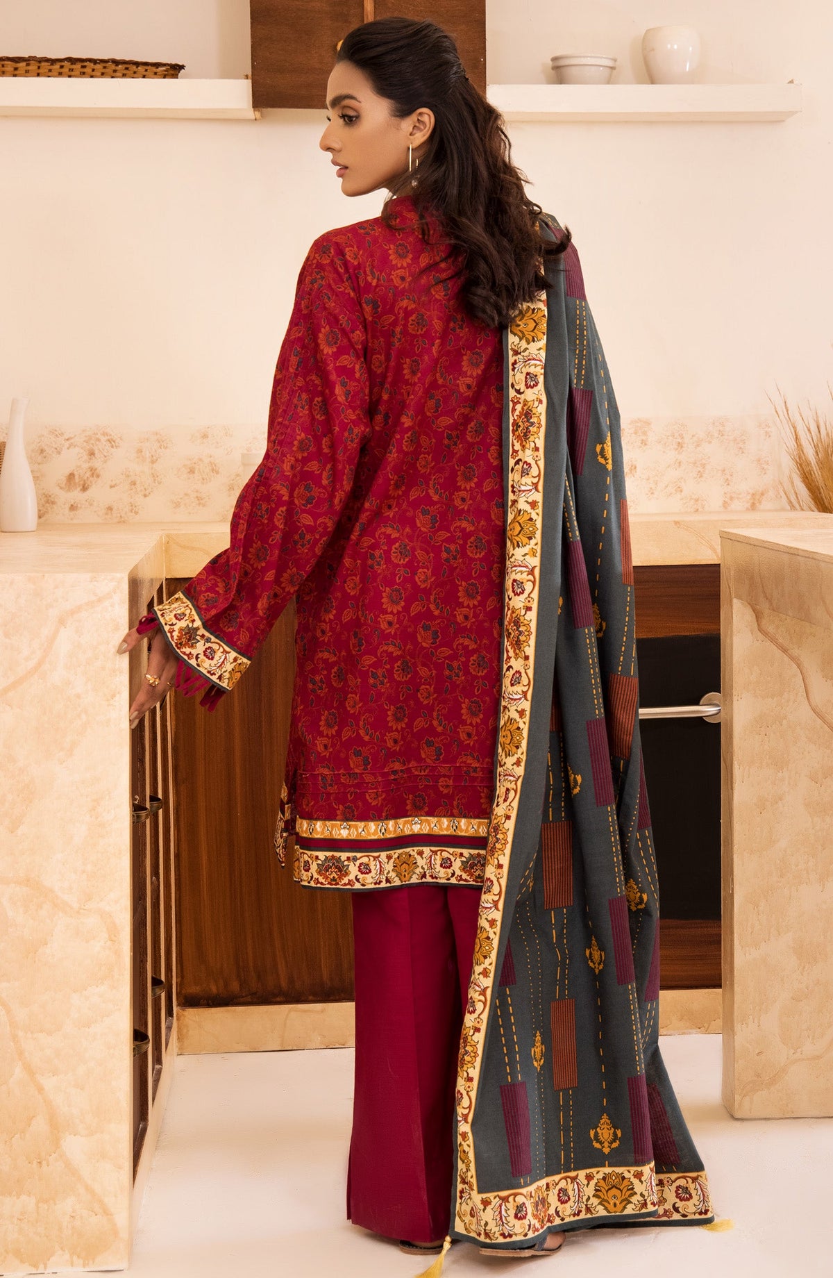 Orient - Unstitched 3 Piece Printed Khaddar Shirt, Pant and Khaddar Shawl Dupatta