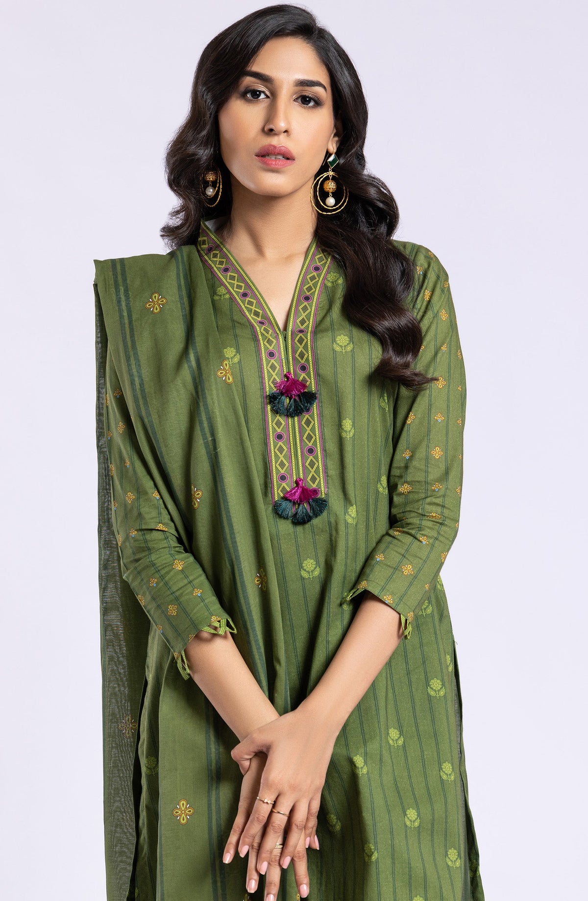 Orient - Unstitched 3 Piece Printed Lawn Shirt , Cambric Pant and Lawn Dupatta
