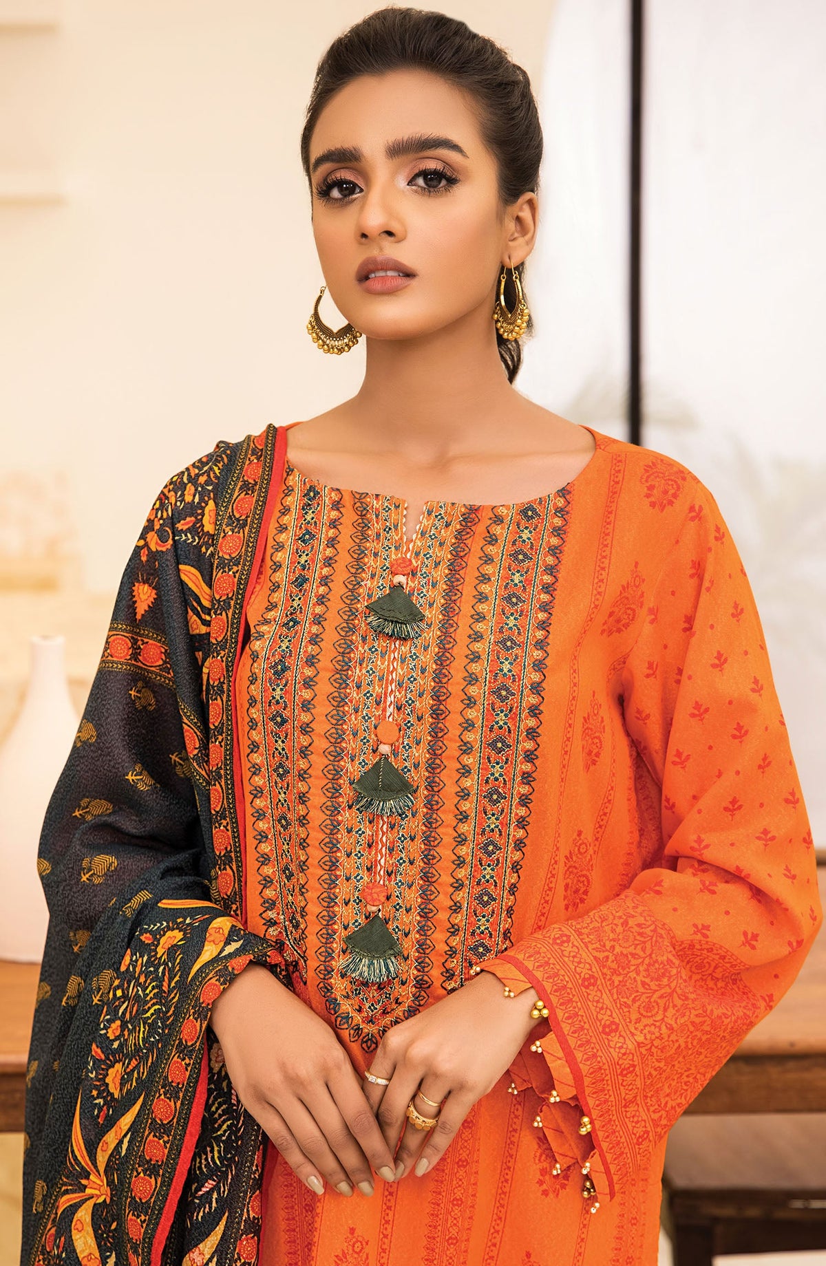 Orient - Unstitched 3 Piece Embroidered Karandi Shirt , Pant and Karandi Dupatta