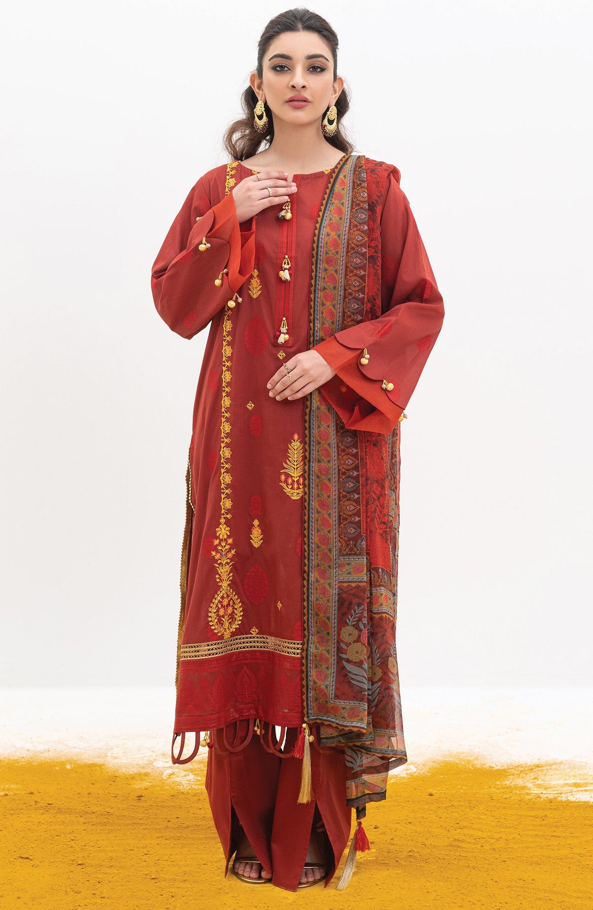 Orient - Unstitched 3 Piece Embroidered Jacquard Shirt , Cambric Pant and Chiffon Dupatta