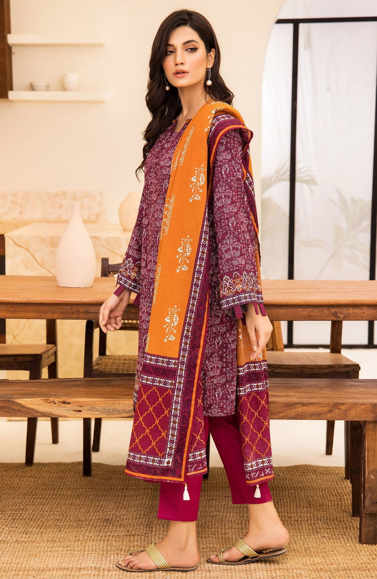 Orient - Unstitched 3 Piece Printed Karandi Shirt , Pant and Karandi Shawl Dupatta