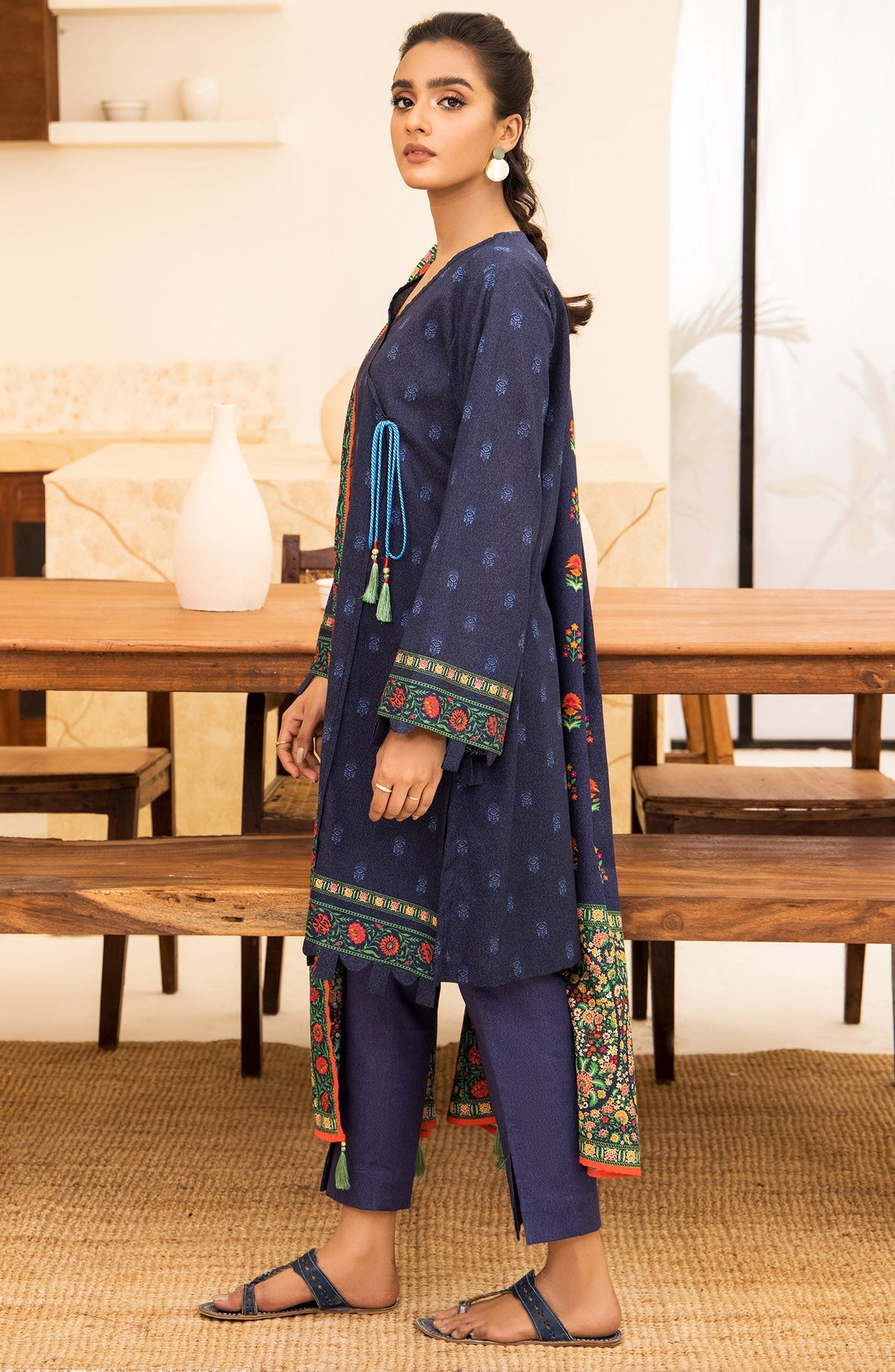 Orient - Unstitched 3 Piece Printed Karandi Shirt , Pant and Karandi Shawl Dupatta