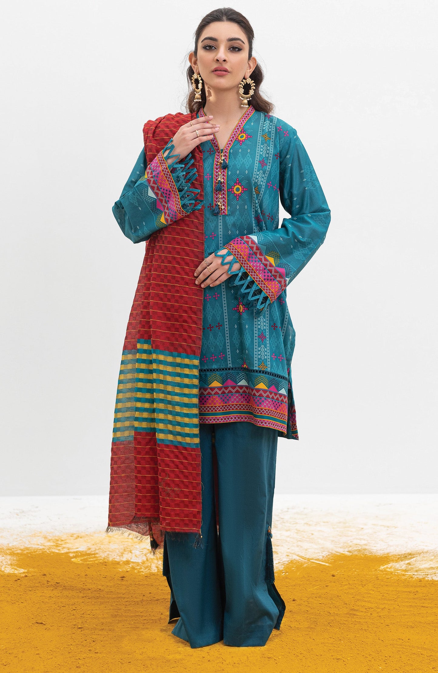 Orient - Unstitched 3 Piece Printed Lawn Shirt , Cambric Pant and Yarn Dyed Dupatta