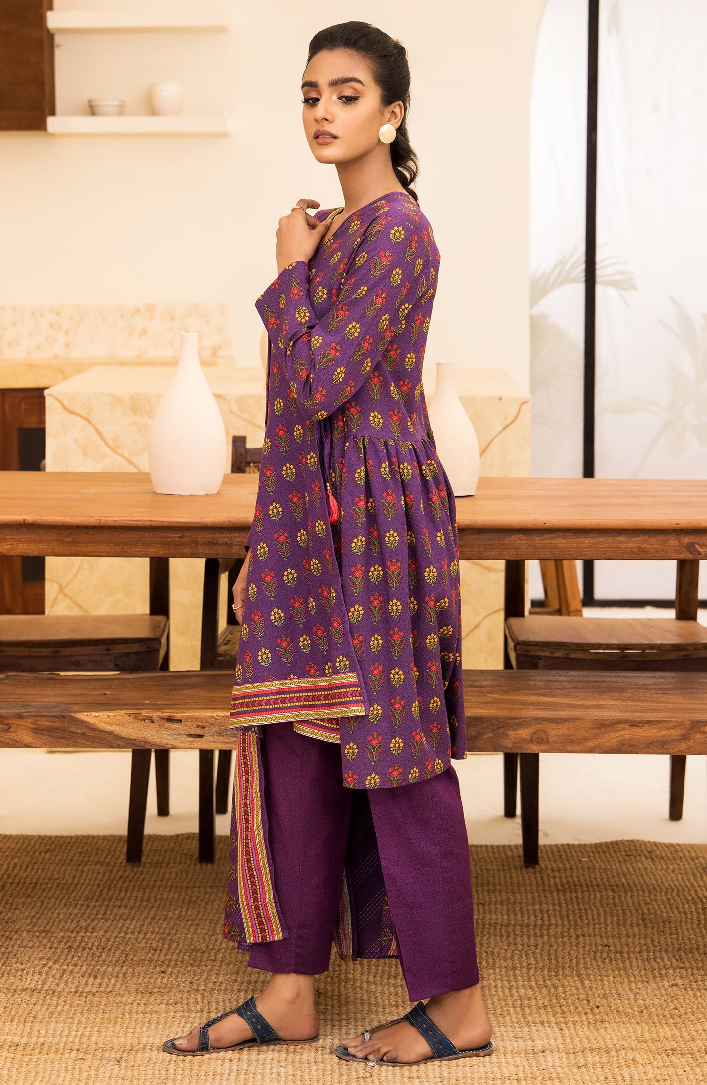 Orient - Unstitched 3 Piece Printed Karandi Shirt , Pant and Karandi Shawl Dupatta
