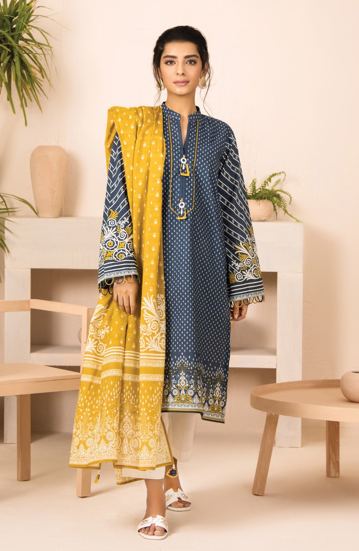 Orient - Unstitched 2 Piece Printed Heavy Lawn Shirt and Dobby Dupatta