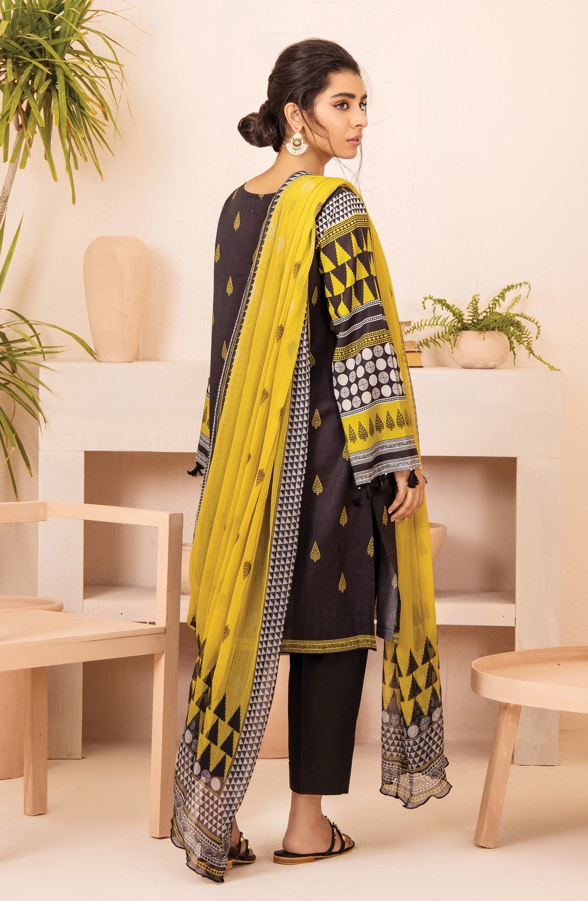 Orient - Unstitched 2 Piece Embroidered Lawn Shirt and Chiffon Dupatta
