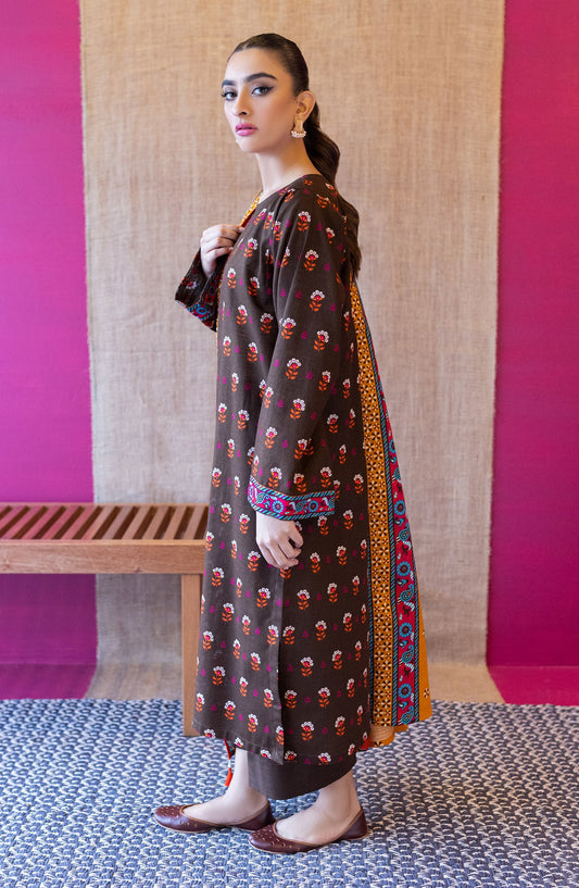 Orient - Unstitched 3 Piece Printed Khaddar Shirt , Khaddar Pant and Khaddar Dupatta
