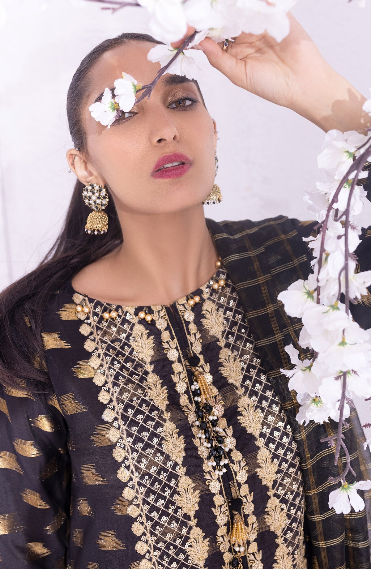 Orient - Unstitched 3 Piece Embroidered Jacquard Shirt , Raw Silk Pant and Fancy Dupatta