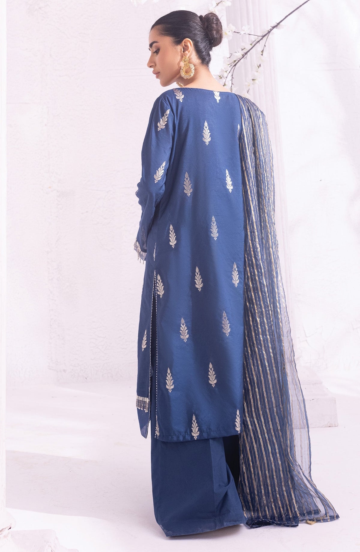 Orient - Unstitched 3 Piece Embroidered Jacquard Shirt , Raw Silk Pant and Fancy Dupatta