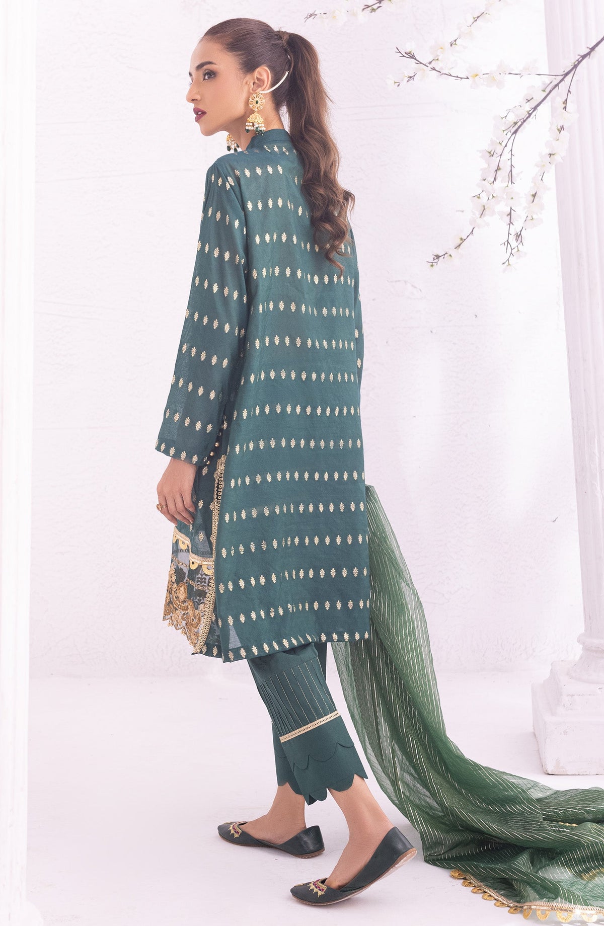 Orient - Unstitched 3 Piece Embroidered Jacquard Shirt , Raw Silk Pant and Fancy Dupatta