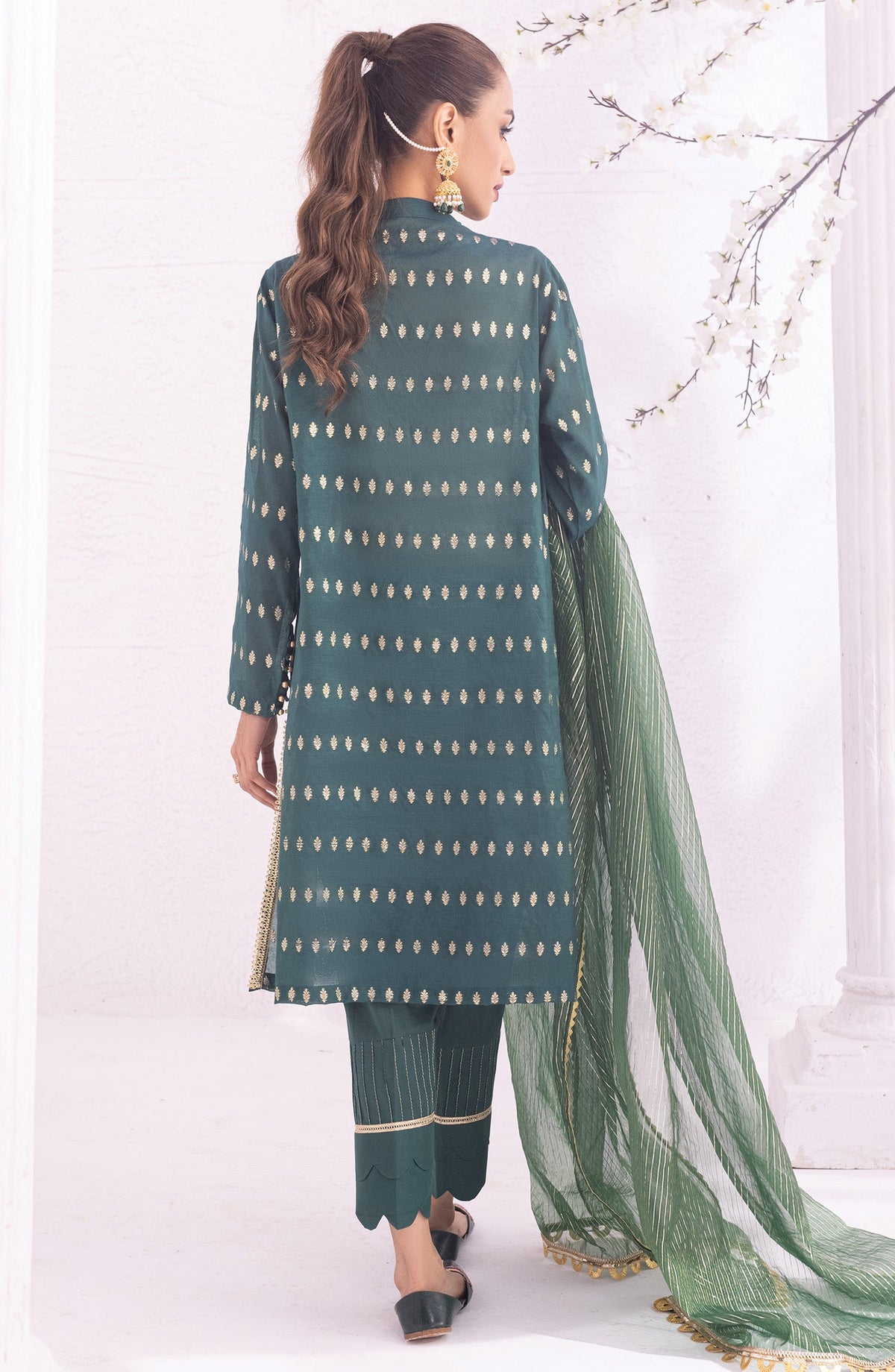 Orient - Unstitched 3 Piece Embroidered Jacquard Shirt , Raw Silk Pant and Fancy Dupatta