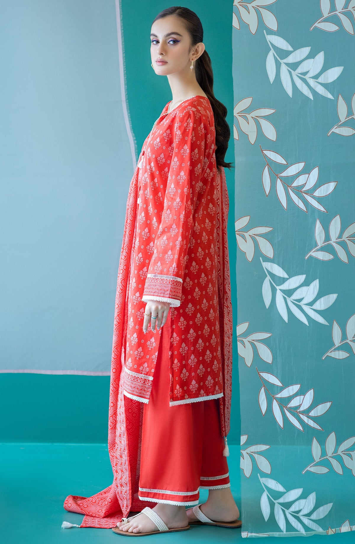 Orient - Unstitched 3 Piece Printed Heavy Lawn Shirt , Cambric Pant and Lawn Dupatta