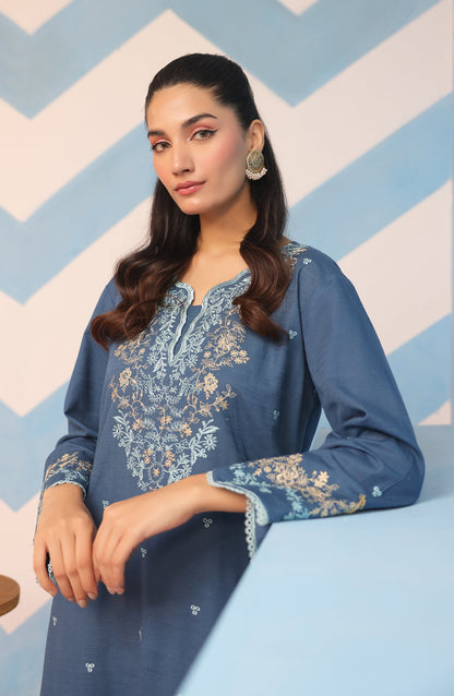 Orient - Stitched 3 Piece Embroidered Khaddar Shirt , Khaddar Pant and JACQUARD Dupatta