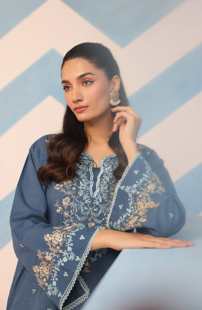 Orient - Stitched 3 Piece Embroidered Khaddar Shirt , Khaddar Pant and JACQUARD Dupatta