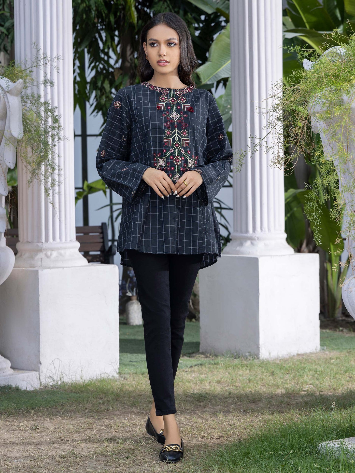 Limelight - Yarn Dyed Kurti-Embroidered (Pret)