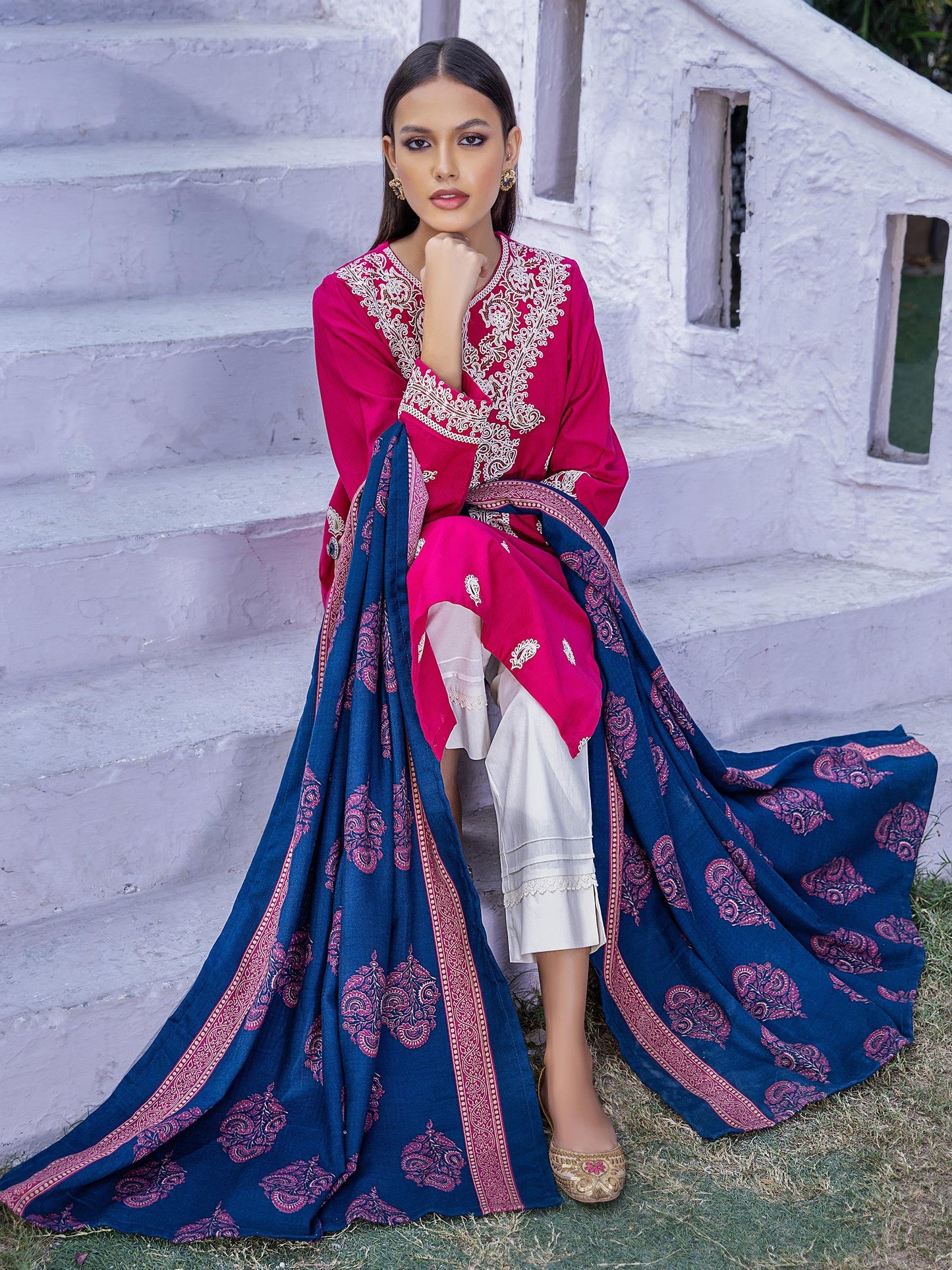 Limelight - 2 Piece Khaddar Suit-Embroidered (Pret)