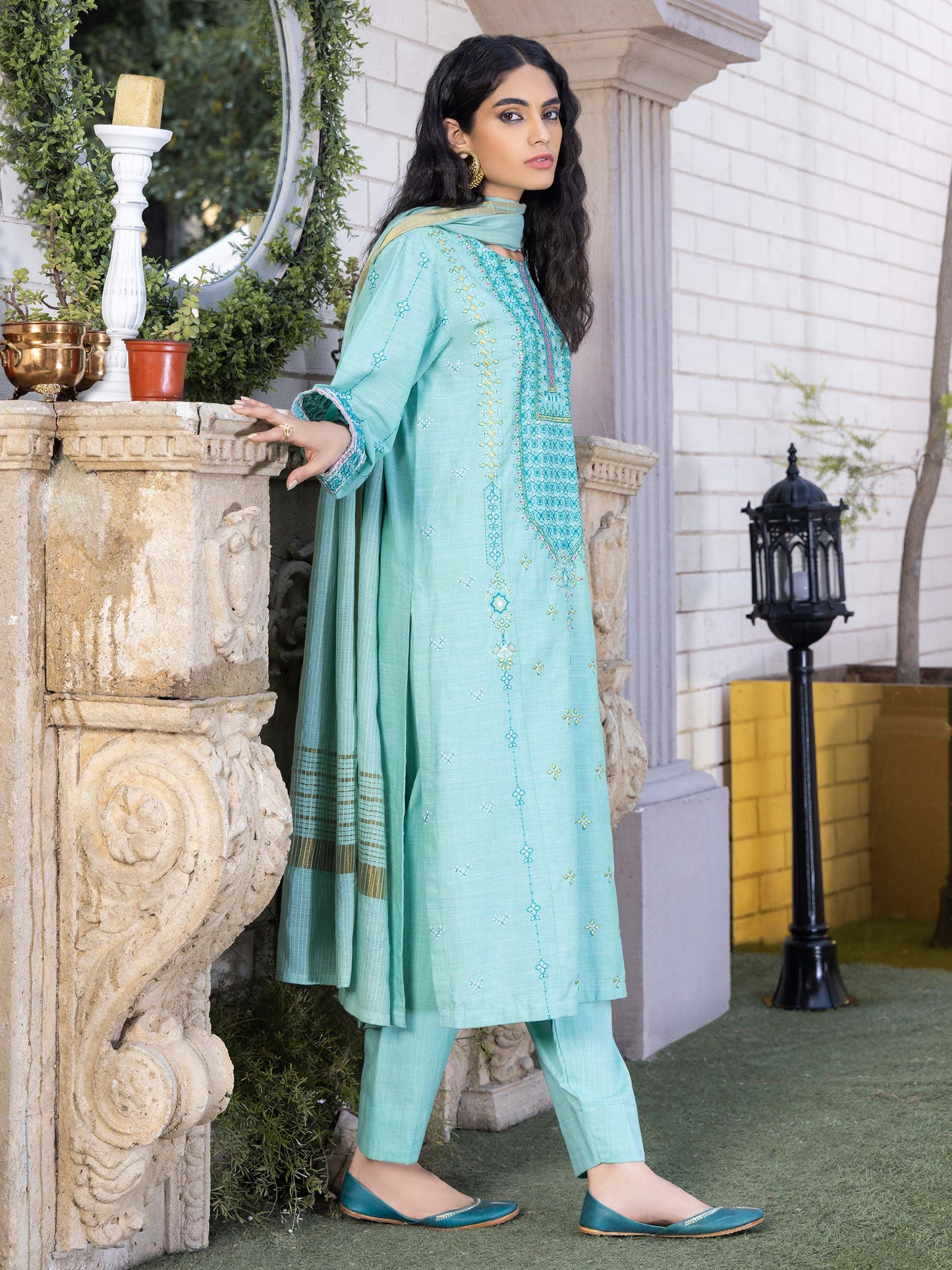 Limelight - 3 Piece Yarn Dyed Suit-Embroidered (Pret)