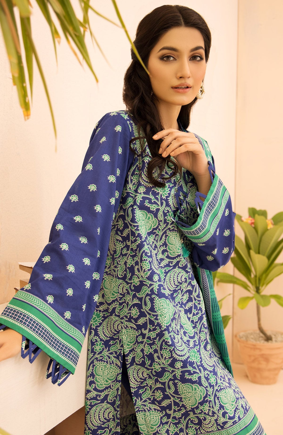Orient - Unstitched 3 Piece Printed Lawn Shirt , Dyed Textured Pant and Lawn Dupatta