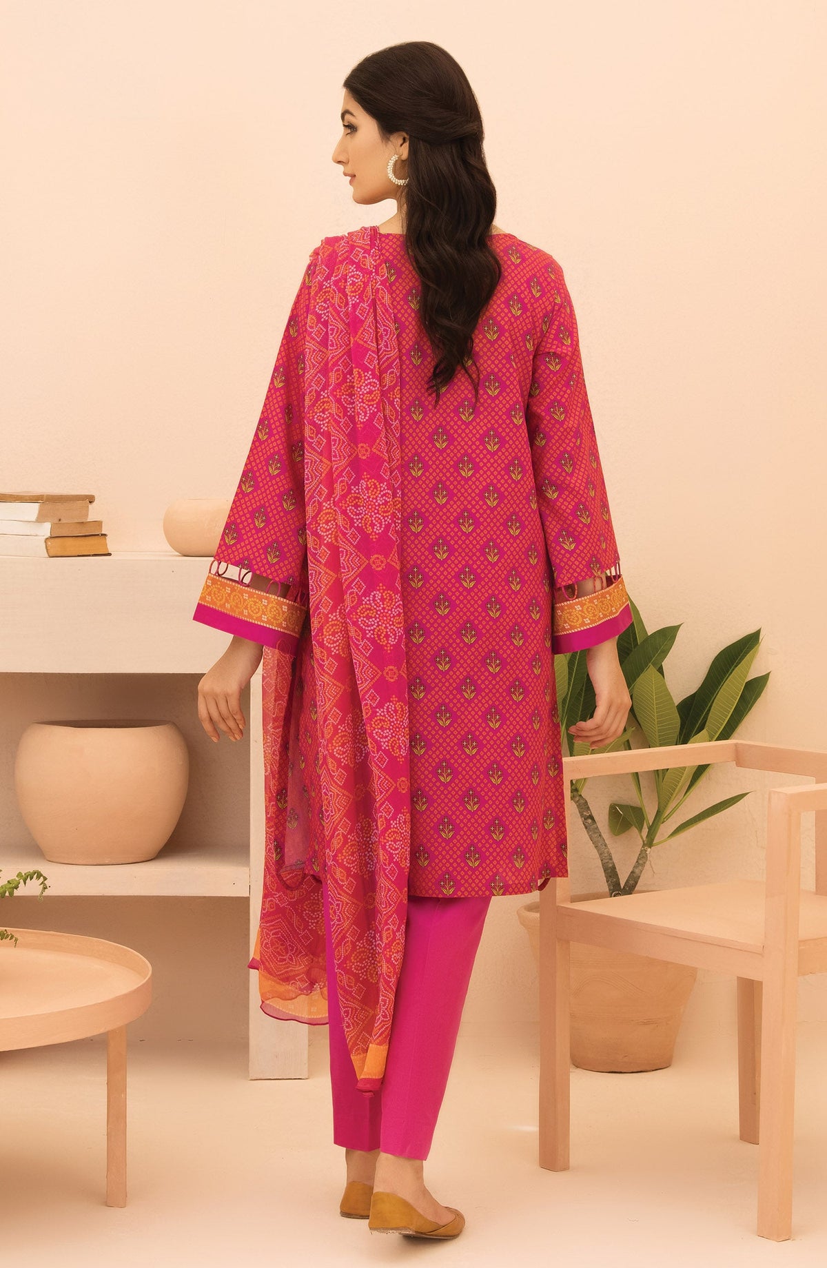 Orient - Unstitched 3 Piece Printed Lawn Shirt, Cambric Pant and Chiffon Dupatta