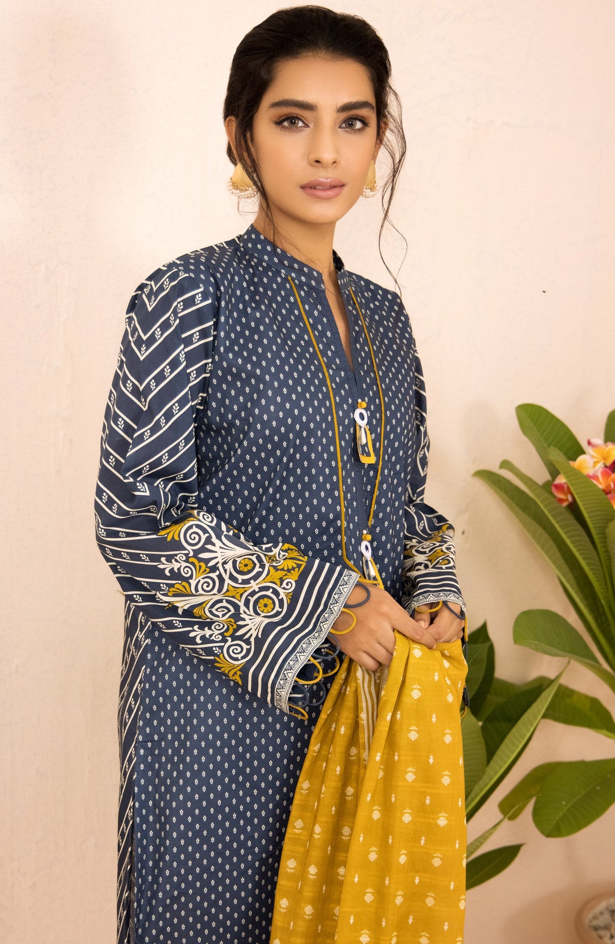 Orient - Unstitched 2 Piece Printed Heavy Lawn Shirt and Dobby Dupatta