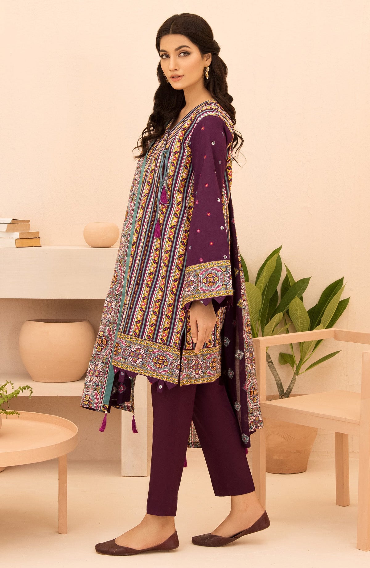 Orient - Unstitched 3 Piece Printed Lawn Shirt , Dyed Textured Pant and Lawn Dupatta