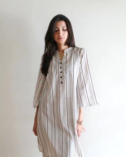 Ayesha Naveed - Maya