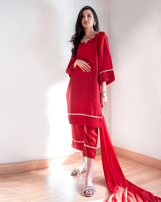 Ayesha Naveed - Carmine