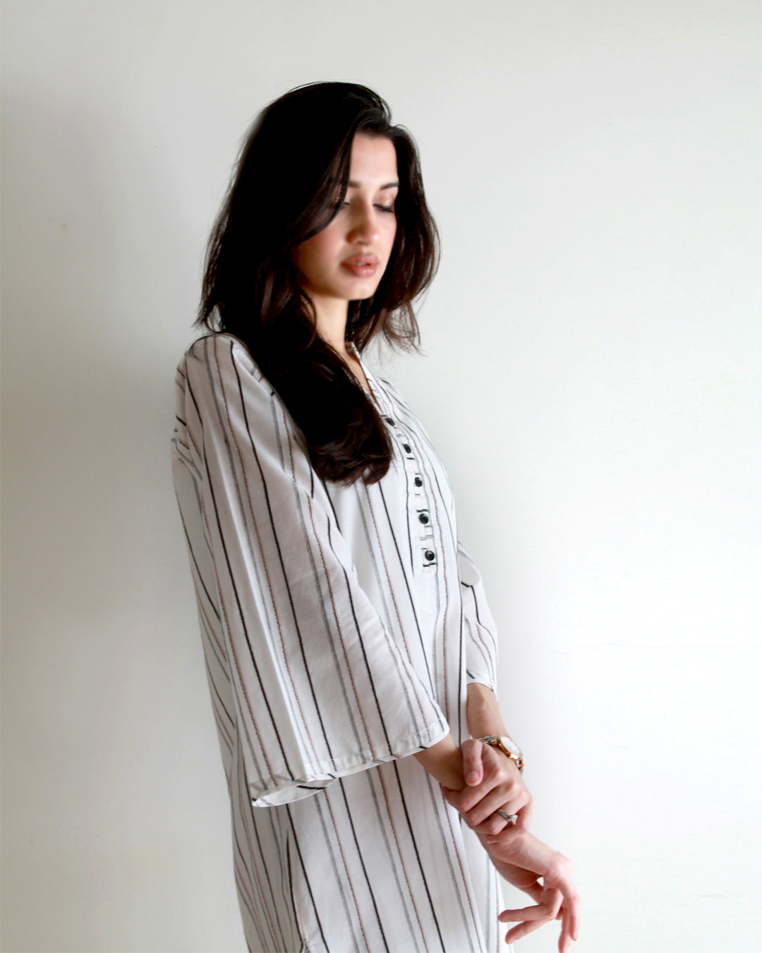 Ayesha Naveed - Maya