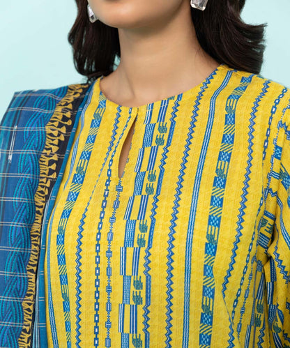 Sapphire - 3 Piece - Printed Khaddar Shirt
