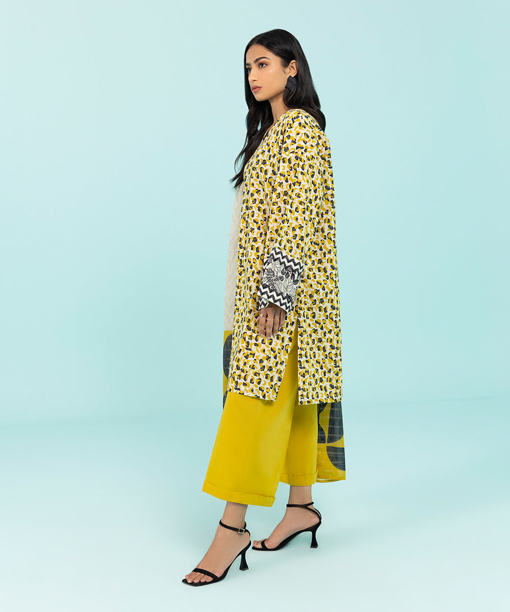 Sapphire - 3 Piece - Printed Khaddar Suit