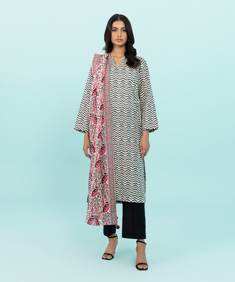 Sapphire - 2 Piece - Printed Khaddar Suit