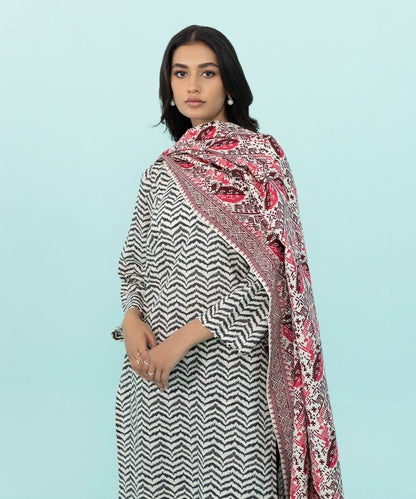 Sapphire - 2 Piece - Printed Khaddar Suit