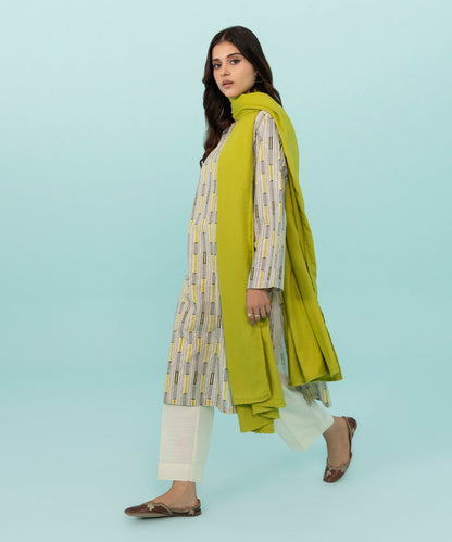 Sapphire - 3 Piece - Printed Khaddar Suit