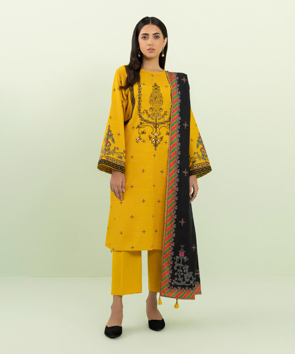 Sapphire - 3 Piece - Embroidered Khaddar Suit