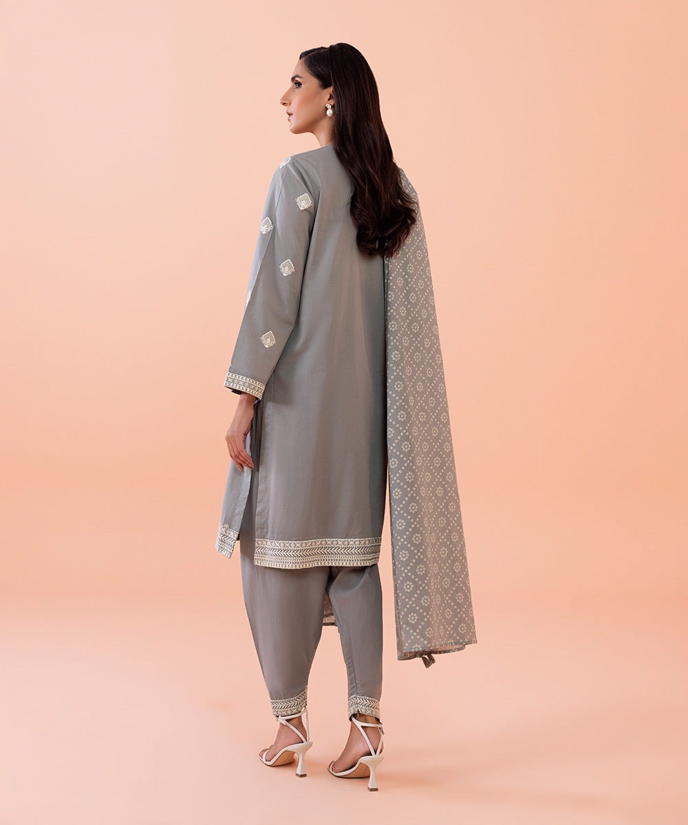 Sapphire - 3 Piece - Embroidered Lawn Suit