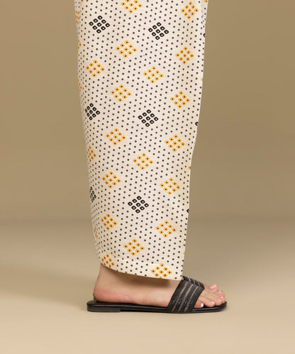 Sapphire - Printed Khaddar Shalwar