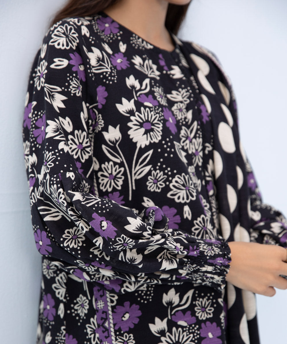Sapphire - 3 Piece - Printed Khaddar Suit