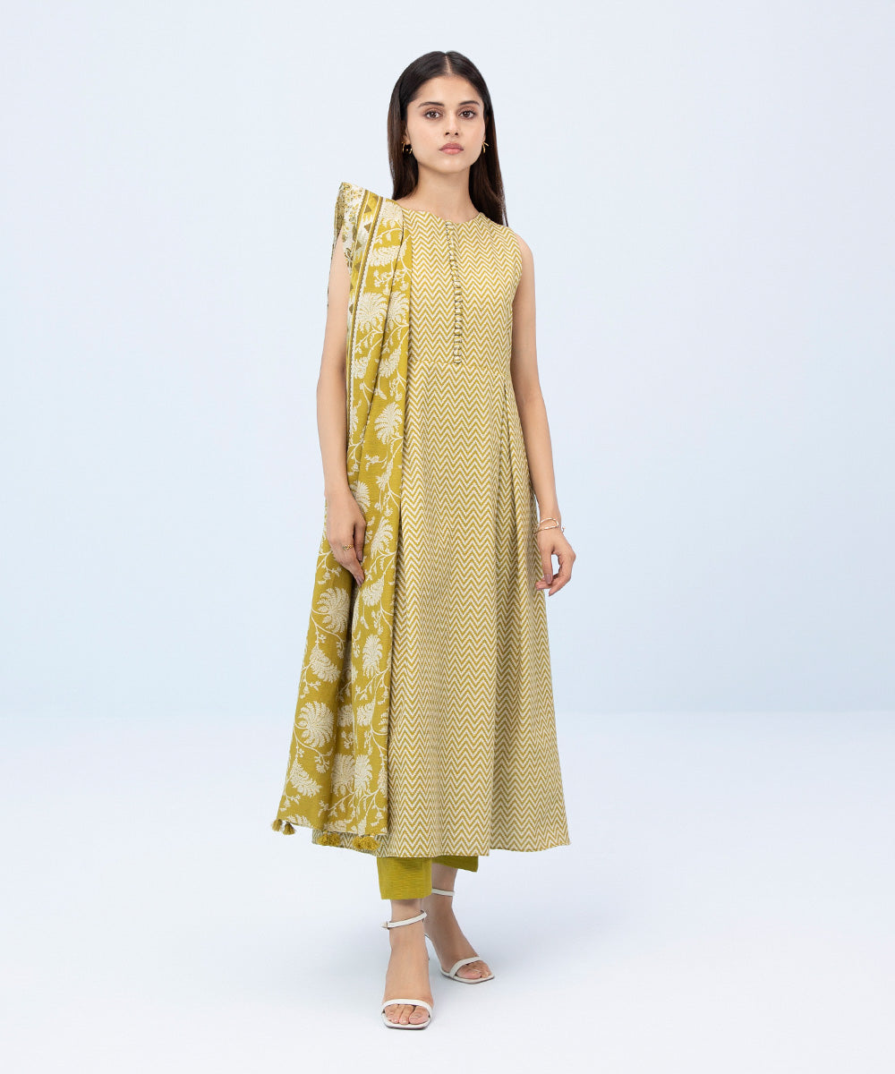 Sapphire - 3 Piece - Printed Khaddar Suit
