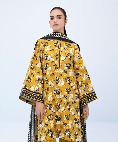 Sapphire - 3 Piece - Printed Khaddar Suit